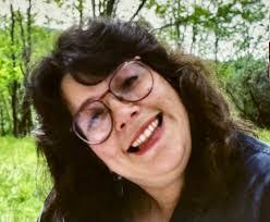 Edith Love's Instagram, Twitter & Facebook