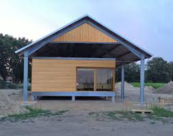 Strohballenhaus Holzrahmen Strohausfachung Lehmputz Stahldach Strohballenhaus Stahldach Lehmputz