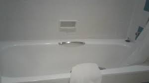 Rp.206.612 algira 6 dramaga adalah salah satu guest house murah di sekitar kota bogor yang menawarkan akomodasi strategis dekat dengan kampus ipb, kebun raya dan taman kencana. Bathtub Picture Of Hotel Salak The Heritage Bogor Tripadvisor