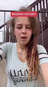 Maureen Giles's Instagram, Twitter & Facebook