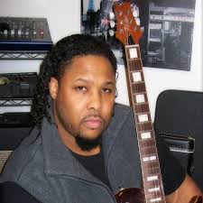 Mack Perry's Instagram, Twitter & Facebook