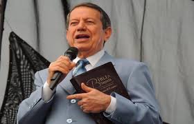 Pastor rr soares disse que um proprietário de rádio informou ter faturamento mensal de cerca de r$ 1 milhãoreprodução/redes sociais. Justica Anula Passaporte Diplomatico Do Pastor Rr Soares E De Sua Esposa Brasil Diario De Pernambuco
