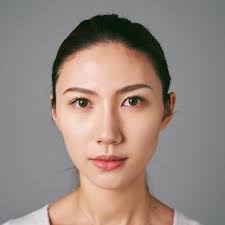 アラサーの顔がどんどん大きくなる決定的な理由５つ 小顔に見せるテク classy クラッシィ 顔 美容 ビューティー