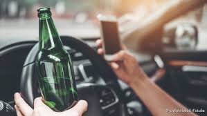Wer hin und wieder mit. Alkoholismus Alkoholsucht Anzeichen Folgen Hilfe Netdoktor At