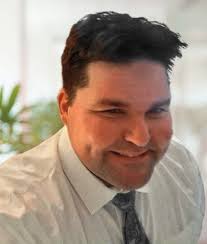 Christopher Dan, Broker