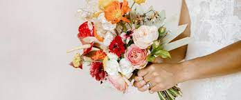 J9bing's floral design team will make your wedding flowers an expression of your dreams! The Aisle Guide A Breakdown Of Bridal Bouquet Styles