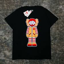 Con gut print sehr gut siehe bilder bei fragen einfach. Tshirt T Shirt Uniqlo X Kaws Mcdonalds Authentic Original Shopee Malaysia