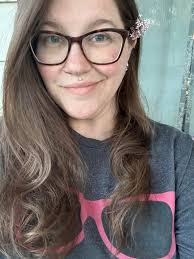 I went to school with some of y'all so idk why y'all look 47.