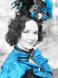 I noticed a lady and a gentleman taking photographs of the event, models  and different tables with proper cameras. Will their photos be uploaded at  our facebook group or will there be