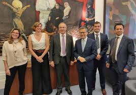 Uma vez que, era um metal em maior número e maior adaptado as trocas. European Commissioner Carlos Moedas Visits Ucl Ucl News Ucl University College London