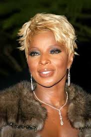 MARY J BLIGE short blond style..