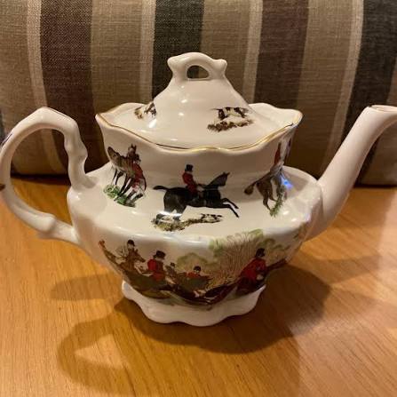 Fox Hunt Porcelain Arthur Wood Crownford Giftware British Fox Hunt Porcelain Coffee Tea Mugs Crownford Fox Hunting Scene