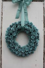 Basteln Mit Tannenzapfen 62 Ausgefallene Bastelideen Fur Herbst Und Winter Tannenzapfen Kranz Winterkranz Kranz Ideen