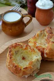Pentru ca am vrut ca aceasta reteta sa fie cat mai accesibila tuturor, am ales sa impletesc painea in trei, una din cele mai simple impletituri posibile, deci nu va speriati. Oua In Baghete De Paine Culinary Recipes Breakfast Brunch Recipes