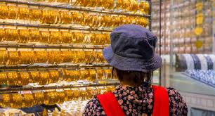 As the name suggests, the shops here specialize in gold. Like Gold Tips When Visiting The Gold Souks In Dubai Holiday Genie Blog