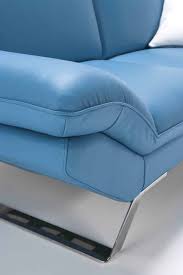 The main determining factor of a grade of leather is the origin of the raw hide. The 5 Standard Leather Furniture Grades And How They Re Used