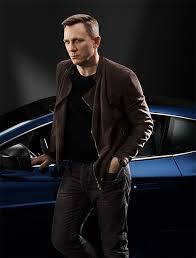 Naturally, daniel craig was given the 7 th car due to the designation of james bond within mi6 (007). Daniel Craig S Aston Martin Vanquish Sells For 468 500 In New York Bond Lifestyle