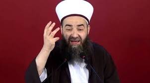 + kamuoyunda cübbeli ahmet hoca olarak tanınan ahmet mahmut ünlü'nün kızı yüsra ünlü ile esat palazoğlu, i̇stanbul'da ünlü isimlerin katıldığı haremlik selamlık düğünle dünya evine girdi. Cubbeli Ahmet Hoca Nin Kizi Evlendi Foto Galerisi M Bursadabugun Com