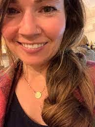 Autumn Connolly's Instagram, Twitter & Facebook