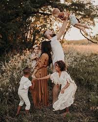 Jesse Salter Photography V Instagram Two Sets Of Twins You Read That Right This G Family Photography Outfits Family Portrait Outfits Summer Family Pictures