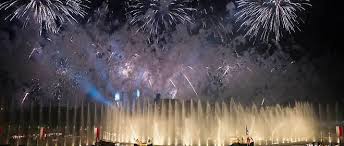 Experience different centuries surrounded by unspoilt countryside and an even more exciting time staying in one of the puy du fou's four original hotels. Puy Du Fou La Cinescenie L Envers Du Decor Le Point