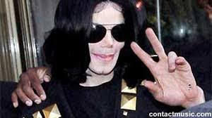 Banyak Kejanggalan Sebelum Kematian Michael