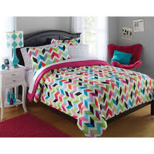 A bed in a bag set contains everything needed to make a perfect bedroom set: Bed In A Bag Queen Target