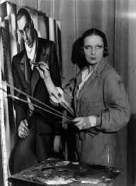 Tamara natanovna press (born 10 may 1937) is a retired soviet athlete who dominated the shot put and discus throw in the early 1960s. Tamara De Lempicka In The Press Art Deco Stil Kunstlerstudio Kunstproduktion