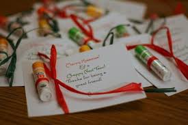 Need A Christmas Gift Idea For Your Customers How About This Card Attach One Of Avon S Chapsticks Merry Kissmas Christmas Gifts For Friends Friend Christmas