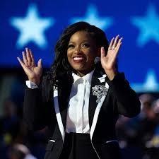 Lawyer ➡️ State House ➡️ US House ➡️ US SENATE⁉️ Democratic Rep. Jasmine  Crockett has officially launched her campaign 🥳 Texas is a historically  deep red state, but — according to early