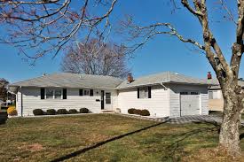 9 Mayaguana St Toms River Nj 08757 Mls 21945658 Zillow In 2020 Toms River Zillow Holiday City