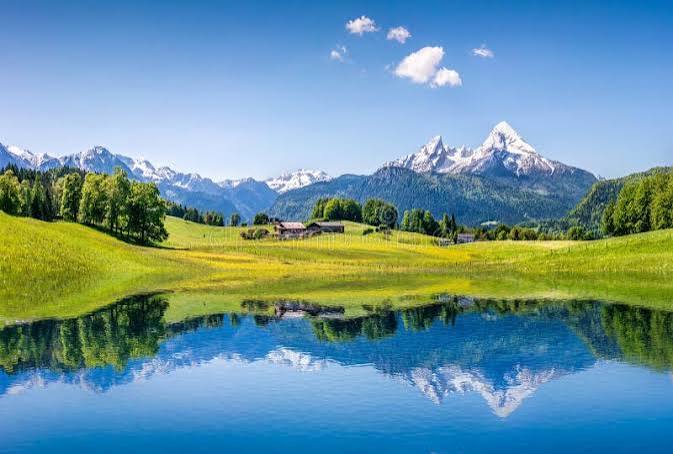1,352,614 Lake Landscape Mountain Stock Photos - Free & Royalty-Free Stock  Photos from Dreamstime