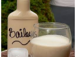 Baileys Maison La Liqueur De Whisky Irlandaise Recette Ptitchef Recette Recette Liqueur De Whisky Recette Baileys