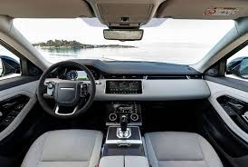 Diese sonderausstattung verschafft ihnen freie sicht auf die straße hinter ihnen, selbst wenn passagiere auf den rücksitzen oder gegenstände im laderaum die sicht behindern 12. Modellbeschreibung Uber Das Range Rover Evoque Suv Der Zweiten Generation