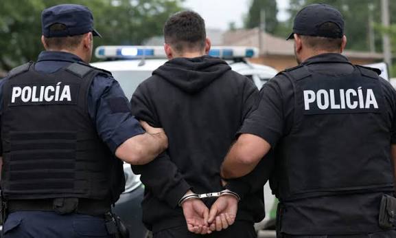 Policía de Durazno detuvo a un joven de 18 años sospechoso de rapiña y múltiples hurtos