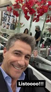 Fernando javier solabarrieta chelech (born december 18, 1970 in puerto natales, chile) is a chilean television journalist, known for his role as anchor man on several sport events for tvn, like zoom deportivo. Chao Melena Fernando Solabarrieta Corto Su Pelo Y Estrena Nuevo Look