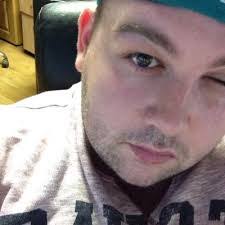 Dean Boyle's Instagram, Twitter & Facebook