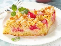 Rhabarberkuchen Mit Streuseln Das Rezept Fur Den Klassiker Lecker Rhabarberkuchen Mit Streusel Rhabarberkuchen Kuchen Rezepte Einfach