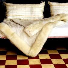 0:25 huahoo store 410 просмотров. Sheepskin Throw Lambskin Trim Wool Throw Homelosophy