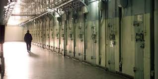 Instant de vie d'un détenu ! La Mythique Prison De La Sante Ferme Pour Cinq Ans Capital Fr