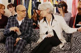 Sperând să se apropie de slujba pe care o visează, cea de a lucra la ''the new yorker'', ea candidează pentru postul de asistentă personală la editourl unei reviste, una din cele mai. Kademeli Olarak Yetkilendirilmis Kraliyet Ailesi Diavolul Se Imbraca De La Prada Film Thehomestead1802 Com