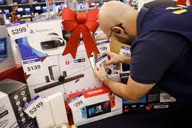 The walmart black friday sale begins at 6 p.m. Target And Walmart Top The List Of Wall Street Analysts Black Friday Winners