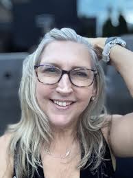 April Fool's Day pranks are painfully unfunny. They're annoying. Just stop  it. Sincerely, Everyone