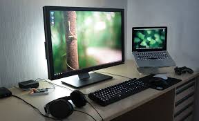 Pc And Mac Live In Harmony On My Battlestation Computer Setup Computer Station Desk Setup