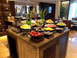 Club Lounge At The Ritz Carlton Dubai In 2020 Ritz Carlton Lobby Lounge Ritz