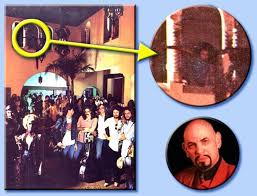 Plenty of room at the hotel california. Lirik Lagu Eagles Hotel California Arsia Lirik