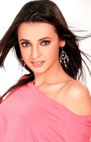 Résultat de recherche d'images pour "sanaya irani 2015"
