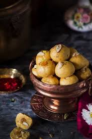 Besan Ladoo Recipe Besan Laddu Binjal S Veg Kitchen Recipe Besan Ladoo Recipe Food Recipes