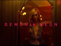 El Demonio Neon Trailer Oficial Hd The Neon Demon Youtube