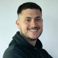 300+ perfiles de «Tomasi»